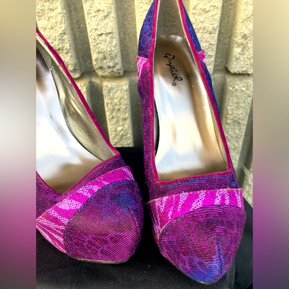NWOT Qupid Branded Shoes in Size 6.5 - Picture 2 of 5